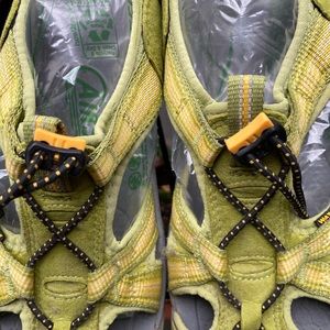 Keen hiking waterproof sandals